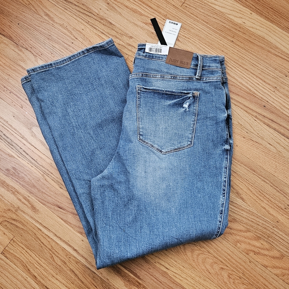 Judy Blue Straight Leg Jeans
